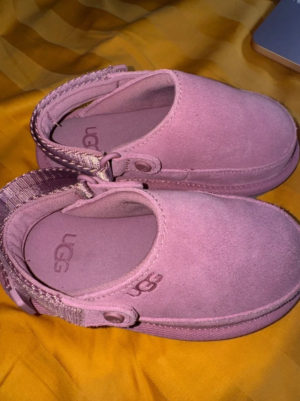 UGG Kids Pink Suede Moccasin Slip-Ons